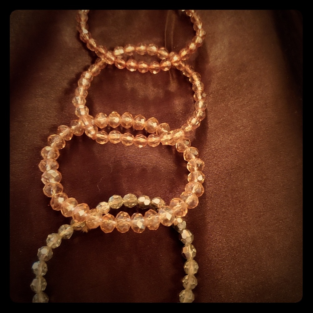 3/$25 ⚡lot of 4 beaded stretch bracelets